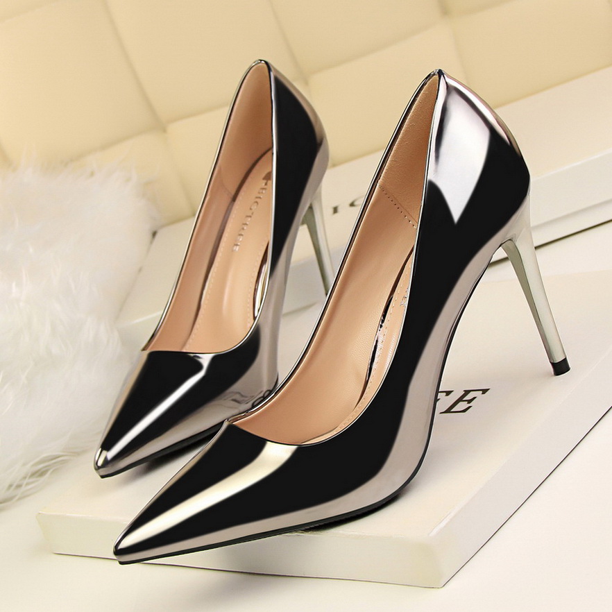Han edition fashion contracted 701-1 for women’s shoes with patent leather high heel lighter pointed professional OL sin