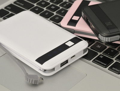 什么牌子手机移动电源好_什么牌子的手机移动电源好_手机移动电源哪款好