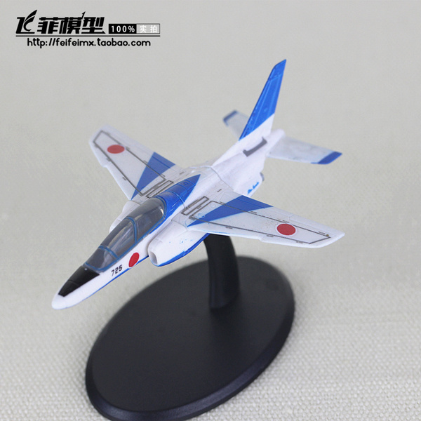 f-toys出品 t-4 教练机 塑料拼装飞机模型摆件 初期机