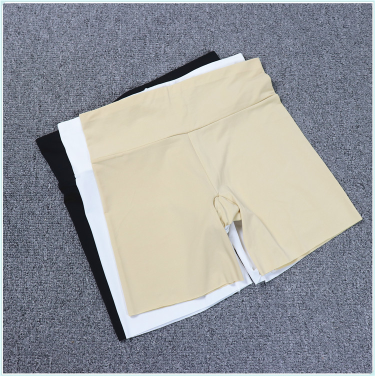 lorsque la saison des nouveaux vêtements de la beauté des femmes de réduction de l'été, pas de trace de glace de soie de sécurité pantalon anti vidé high-waisted grande taille de la culotte lorsque la saison des nouveaux vêtements de la beauté des femmes de réduction de l'été, pas de trace de glace de soie de sécurité pantalon anti vidé high-waisted grande taille de la culotte