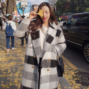 2019时尚毛呢外套女冬季韩版黑白格子宽松中长款加棉加厚呢子大衣