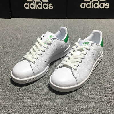 adidas/三叶草 女款 STAN SMITH 绿尾 经典运动休闲板鞋 S322