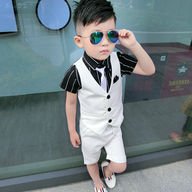 les garçons costume 2019-classique d'été de style occidental version coréenne de casual beau british lun de dans des petits enfants costume petit deux-pièces de la marée les garçons costume 2019-classique d'été de style occidental version coréenne de casual beau british lun de dans des petits enfants costume petit deux-pièces de la marée