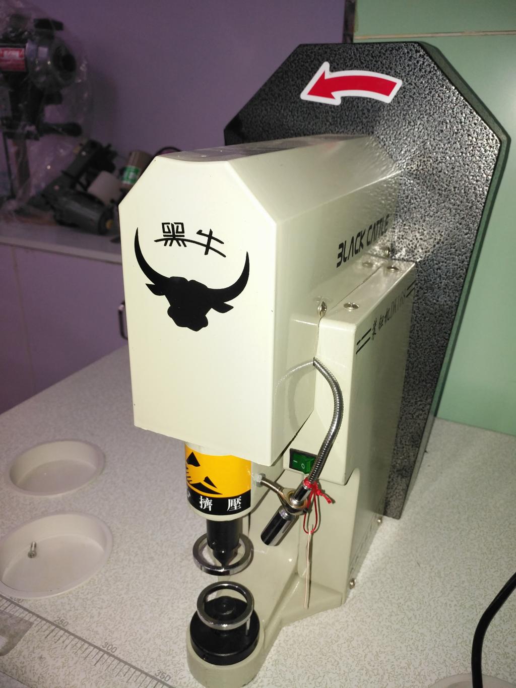 Sewing Machine Sewing Accessories Dk168 Black Cow Computer Button Attaching Machine Big White Button Machine Snap Fastener Dotter