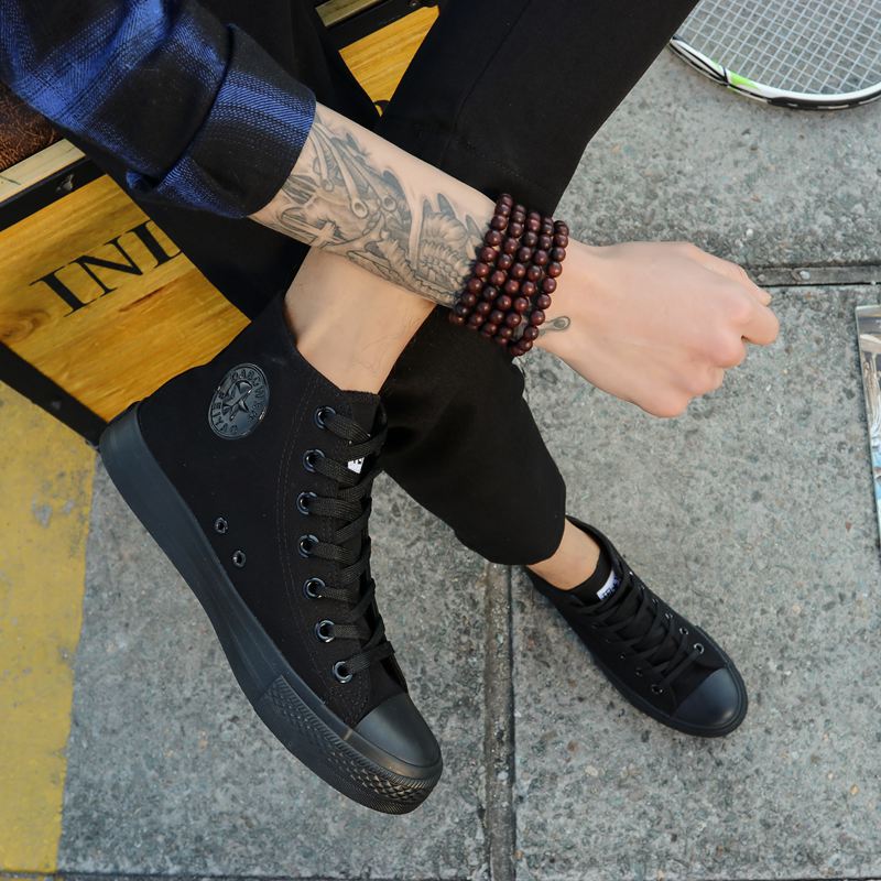 hommes respirant haut-dessus chaussures de toile noire pure marée chaussures hommes joker haut bang chaussures de printemps de chaussure de travail de la plaque de chaussures hommes respirant haut-dessus chaussures de toile noire pure marée chaussures hommes joker haut bang chaussures de printemps de chaussure de travail de la plaque de chaussures