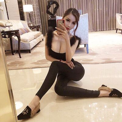 Q女家2017新款性感吊带背心女韩版短款打底衫露肩漏肩修身上衣秋-淘宝网