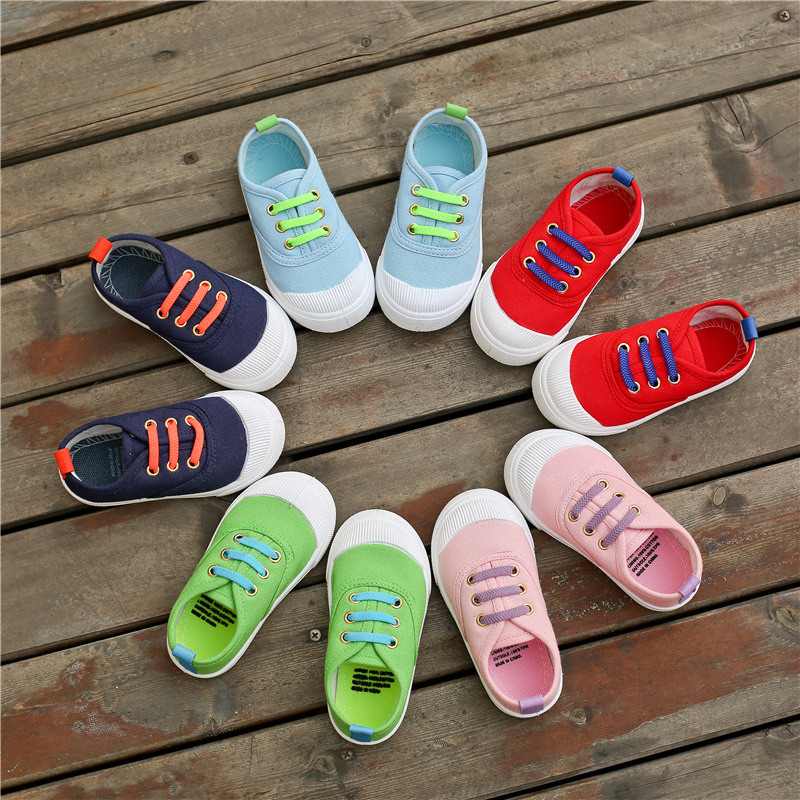 2018 nouveau printemps des enfants de chaussures de toile élèves de l'école primaire de l'enfant chaussures bébé chaussures version coréenne des garçons et des filles de faibles top sneakers 2018 nouveau printemps des enfants de chaussures de toile élèves de l'école primaire de l'enfant chaussures bébé chaussures version coréenne des garçons et des filles de faibles top sneakers