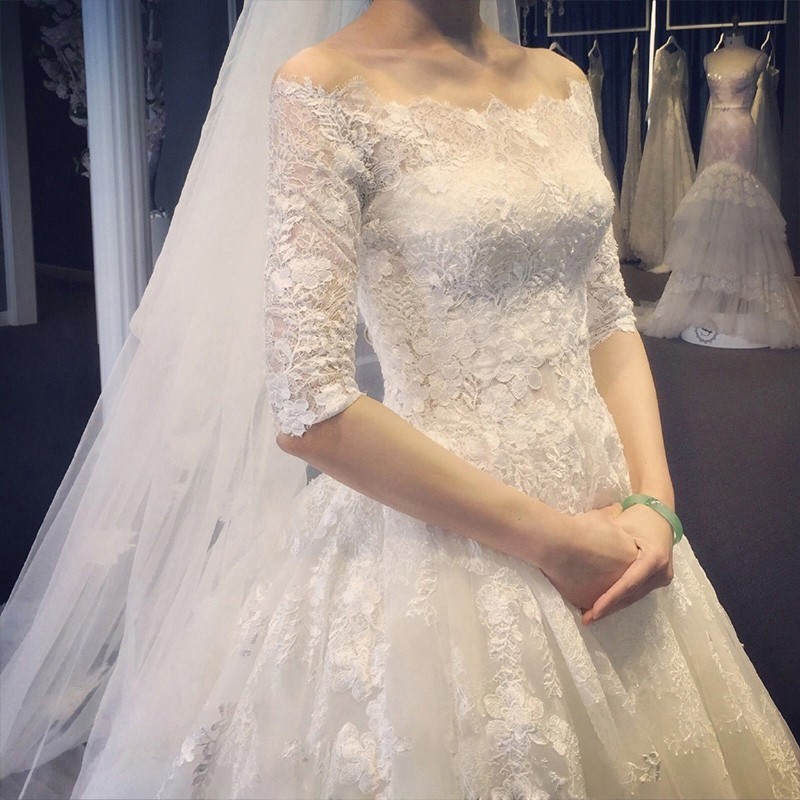 2018 robe de mariée mot de l'épaule à manches longues de la filature de la dentelle slim grande taille était mince qi à la sen département d'hiver privé personnalisé 2018 robe de mariée mot de l'épaule à manches longues de la filature de la dentelle slim grande taille était mince qi à la sen département d'hiver privé personnalisé
