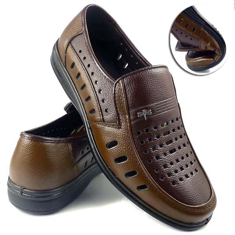 l'été d'âge moyen en cuir véritable sandales hommes découpe casual fond mou cool, chaussures de chaussures hommes d'âge moyen, papa chaussures de trou à trou, les chaussures l'été d'âge moyen en cuir véritable sandales hommes découpe casual fond mou cool, chaussures de chaussures hommes d'âge moyen, papa chaussures de trou à trou, les chaussures