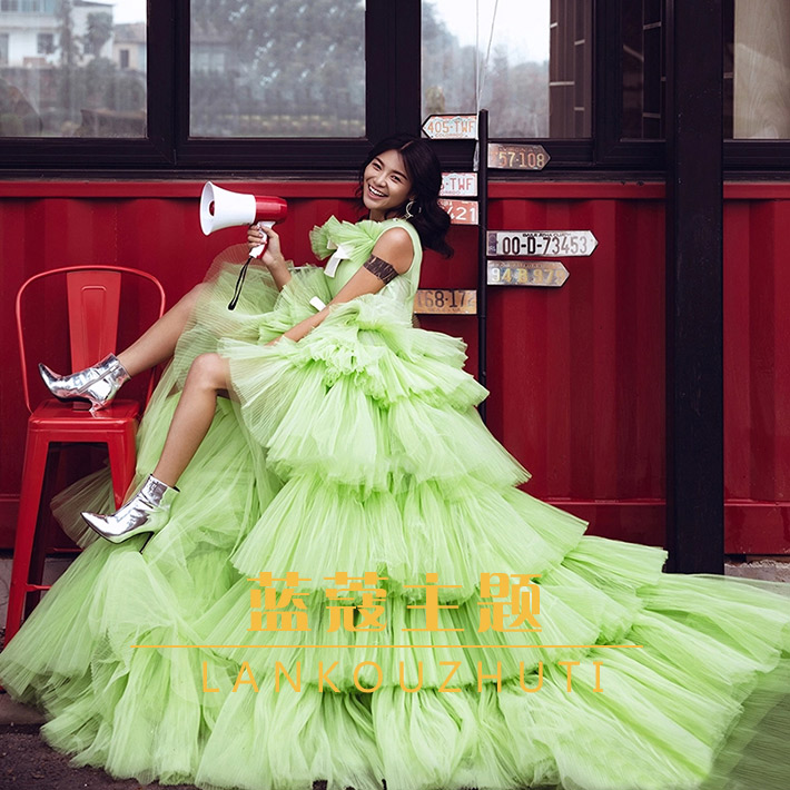 2019 studio exposition le nouveau réseau rouge alinéa, de la rue battre courte devant longue plissée robe de mariée de la mode hip-hop voyage battre robe 2019 studio exposition le nouveau réseau rouge alinéa, de la rue battre courte devant longue plissée robe de mariée de la mode hip-hop voyage battre robe