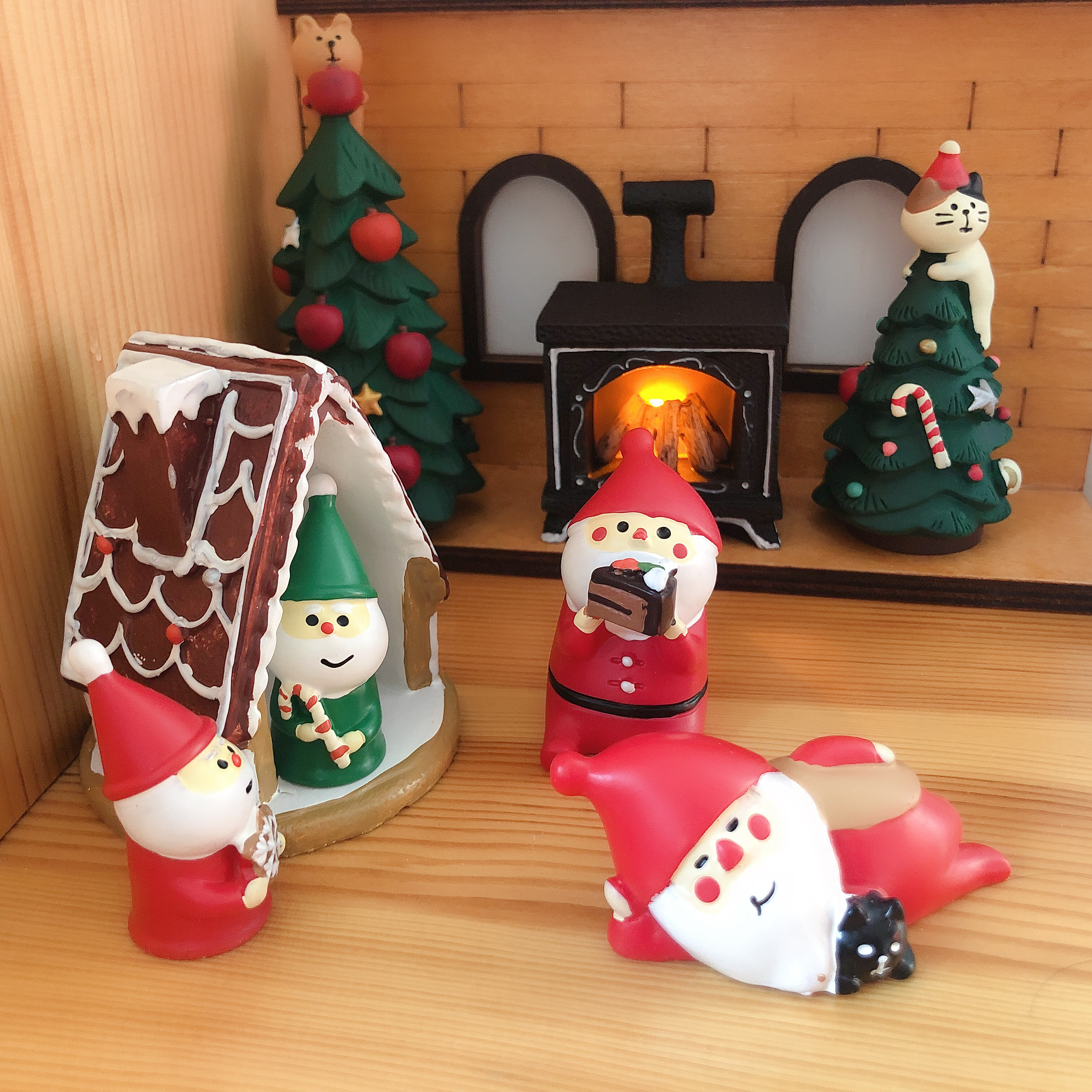 Creative Cute Japanese Cistmas Decorations Small Cistmas Tree Theme Scene Desktop Mini Ornaments Home Gifts