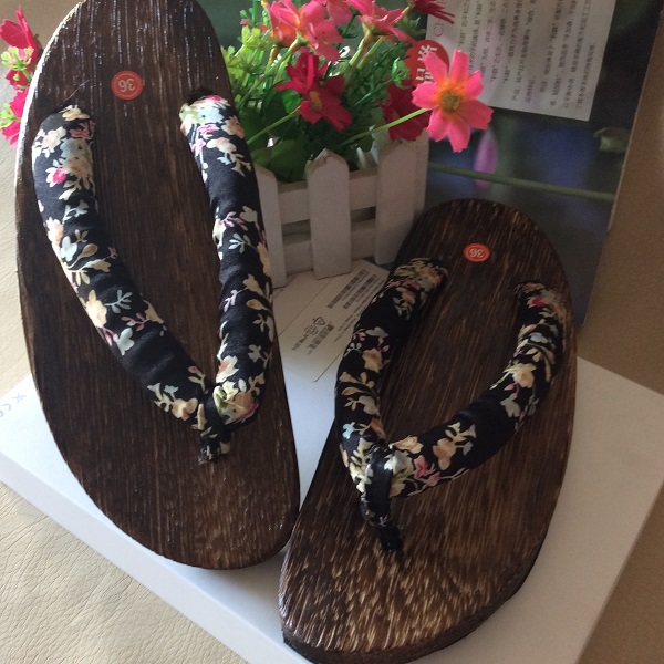 新款坡跟日本式木屐女人拖鞋夏季厚底男女夾腳人字拖鞋情侶涼拖鞋