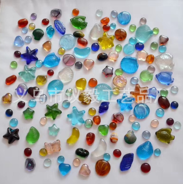 Free Shipping 500G Shell Moon Starfish Seahorse Heart Shaped Maple Leaf Shaped Glass Block Colored Glass Bead Random