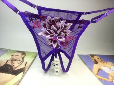 开裆红色露臀按摩珠子细带挑逗女式情趣钉子内裤紧身珍珠绳子透明-淘宝网 开裆红色露臀按摩珠子细带挑逗女式情趣钉子内裤紧身珍珠绳子透明-淘宝网