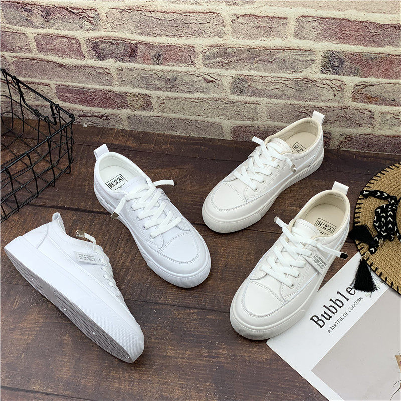 รองเท้า 小白鞋女春季2020新款春款网红潮鞋女鞋学生韩版平底百搭基础板鞋  