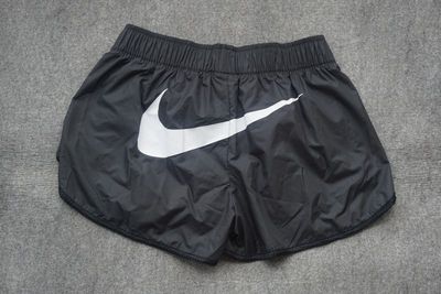 酷动城 女子BIG SWOOSH 大logo 健身训练跑步休闲短裤 AA390