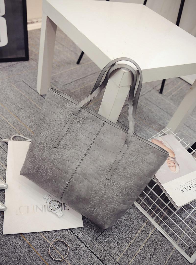 2017 autumn new women's bag trend europe and the united states crocodile pattern shoulder bag fashion casual handbag simple bag