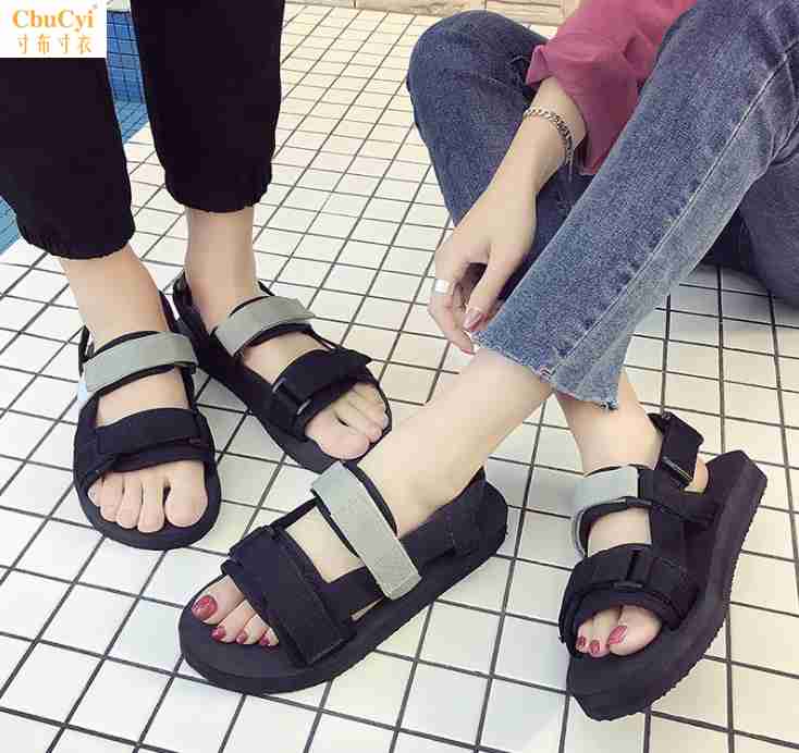 2019 été, des nouvelles sandales hommes version coréenne de la tendance de couple sandales antidérapant fond mou sandales en plein air occasionnels chaussures 2019 été, des nouvelles sandales hommes version coréenne de la tendance de couple sandales antidérapant fond mou sandales en plein air occasionnels chaussures
