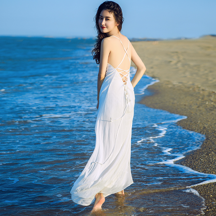波西米亞露背沙灘裙新款女裝白色弔帶連衣裙海邊度假大擺長裙子