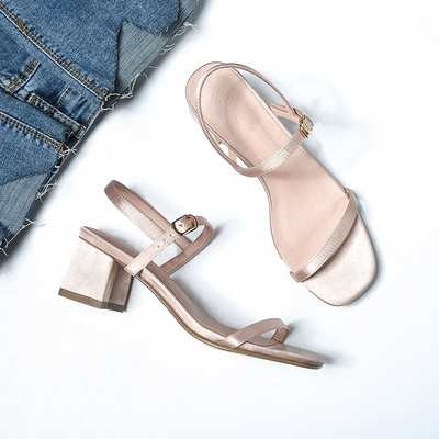 2018春夏季百搭新款女晚晚同款一字扣带中跟露趾粗跟高跟凉鞋仙女-淘宝网