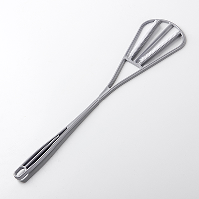 a quilt beater with long handle and double sides for cleaning and beating quilt