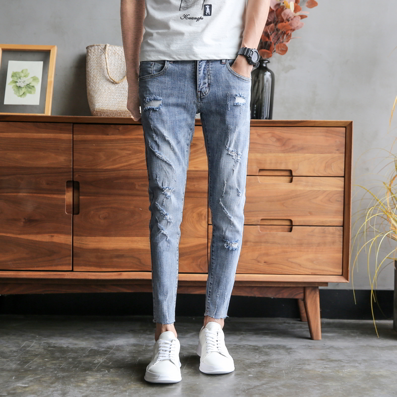 le printemps et l'été de trou jeans hommes version coréenne de la tendance slim, jambes coniques garçons sauvages collants pâle mendiant pantalon le printemps et l'été de trou jeans hommes version coréenne de la tendance slim, jambes coniques garçons sauvages collants pâle mendiant pantalon