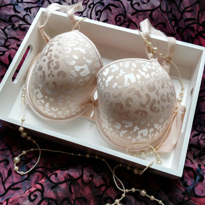 肤色深杯低鸡心大胸大罩文胸E杯F杯G杯H杯I杯光面无痕配紧身猪-淘宝网