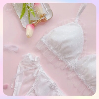 胖次狂魔日系花嫁三角杯超薄款无钢圈蕾丝内衣少女小平胸文胸套装-淘宝网