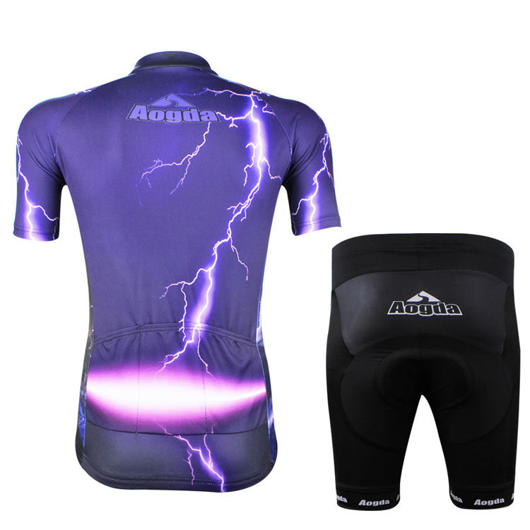 14闪电短套装背面