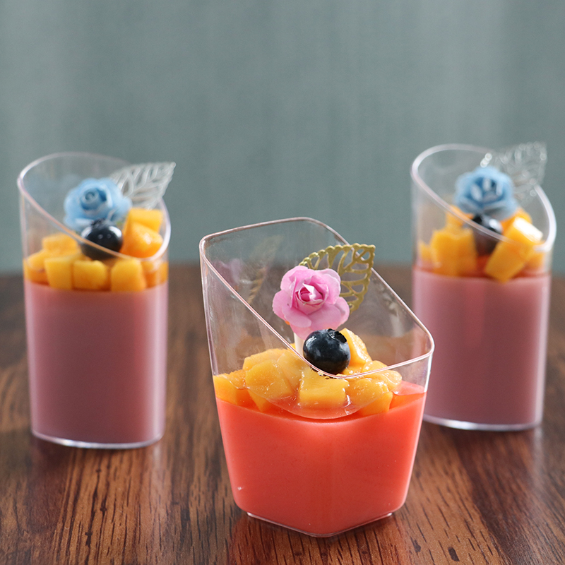 Disposable Mini Bevel Mousse Cup Pudding Chaff Jelly Hard Plastic Square Cup Dessert Table Small Capacity Transparent