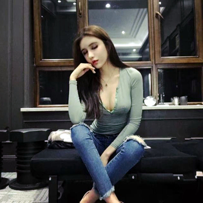 欧美秋 性感简约设计V领低胸显胸弹力紧身T恤 百搭打底上衣莫代尔-淘宝网