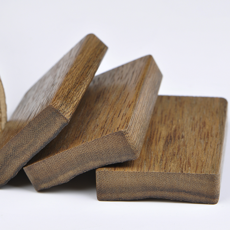 male fidelity Indonesia natural aloes safe aloes black oil and old material log pendant pendant card 461 men and women
