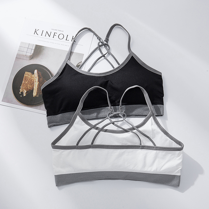 beauté sexy dos de soutien-gorge anti-vidé camisole de l'été les filles blanc enveloppé poitrine section mince creux étudiants des sous-vêtements des femmes beauté sexy dos de soutien-gorge anti-vidé camisole de l'été les filles blanc enveloppé poitrine section mince creux étudiants des sous-vêtements des femmes