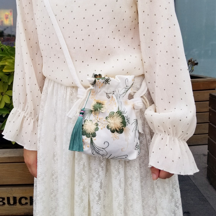 New Mori small bag ancient style Hanfu bag Chinese style fairy embroidered crossbody bag shoulder bag with costume cloth purse
