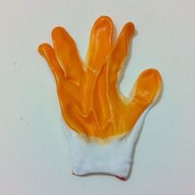 Пластиковые перчатки