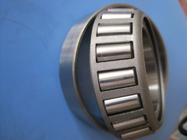 锥形轴承单列圆锥滚子轴承英制非标 302 /32 32*65*18.25