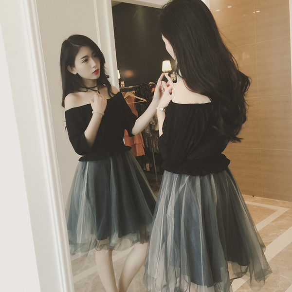 早春新款女装蕾丝拼接一字领露肩假两件套收腰显瘦网纱大摆连衣裙