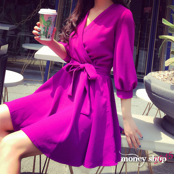 2017春季新款欧美洋气小名媛大V领显瘦灯笼袖收腰系带显瘦连衣裙