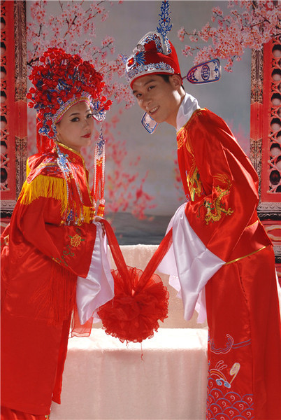 大地主古代结婚服装服饰凤冠霞帔古装演出服结婚喜服影楼主题服装