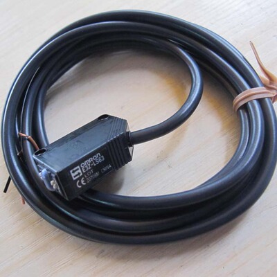 高品质光电开关e3z-ls63 直流4线