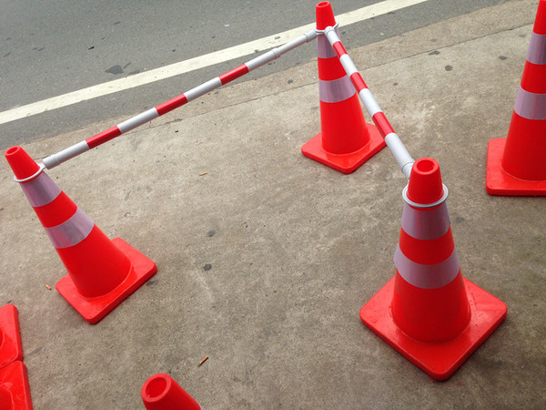 优质伸缩反光连接隔离杆 pvc橡胶路锥警示连杆交通安全设施真品