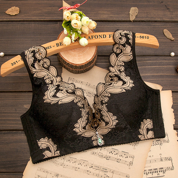 性感背心款式内衣无钢圈文胸聚拢加厚女小胸调整型收副乳薄款胸罩