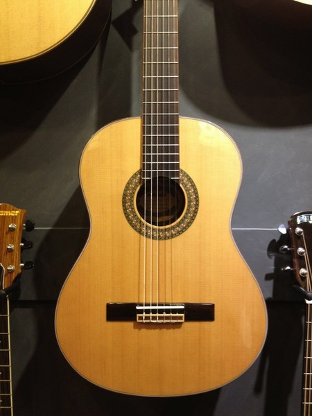 清木乐器 adonis gw237 39寸 单板 古典 吉他 正品 玫瑰木背侧