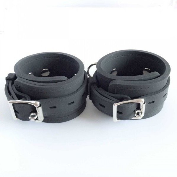 bdsm硅胶手铐脚镣情趣玩具女用男用不锈钢金属锁项圈身体束缚带