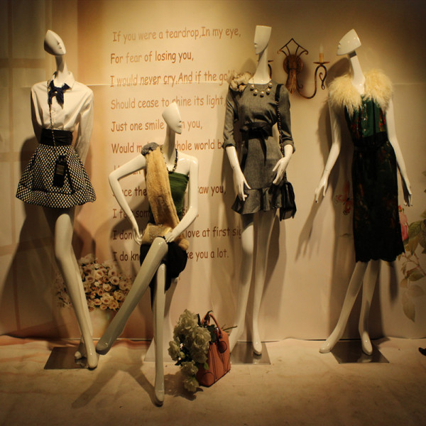 个性款抽象服装展示女模特 假人橱窗道具 玻璃钢pu烤瓷人体道具