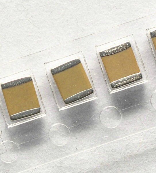 贴片电容1210 10uf 高耐压50v 106 陶瓷电容 100个=35元