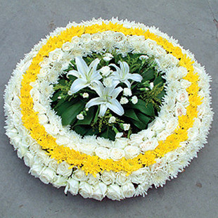 烟台鲜花速递上坟菊花祭奠菊花花束菊花花圈菊花花篮威海鲜花店