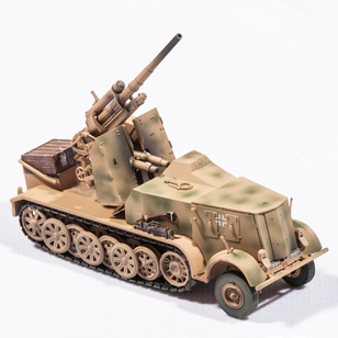 kfz.8 db9型 德国半履带车配88毫米炮 沙漠色