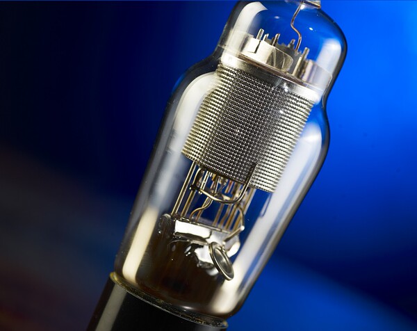 全新原装正品贵族之声西电复刻we310a电子管310单个价全国包顺丰