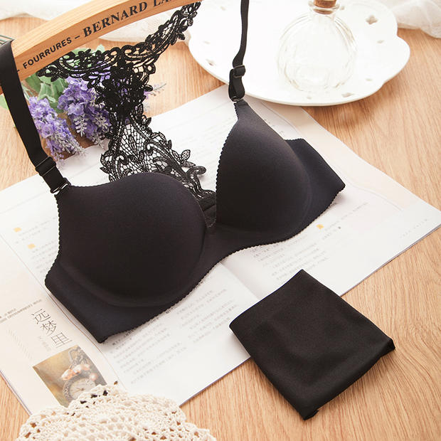 A Y type the United States back Seamless Halter sexy gather adjustable bra small chest thick Underwear